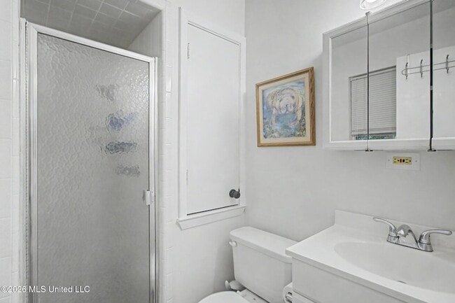 Building Photo - 883 Rustwood Dr