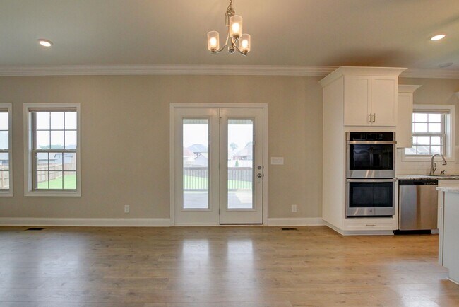 Building Photo - 230 Cotoneaster Ln