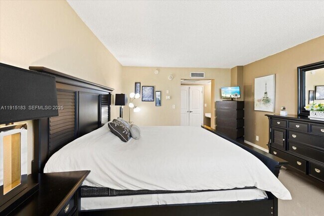 Building Photo - 19380 Collins Ave