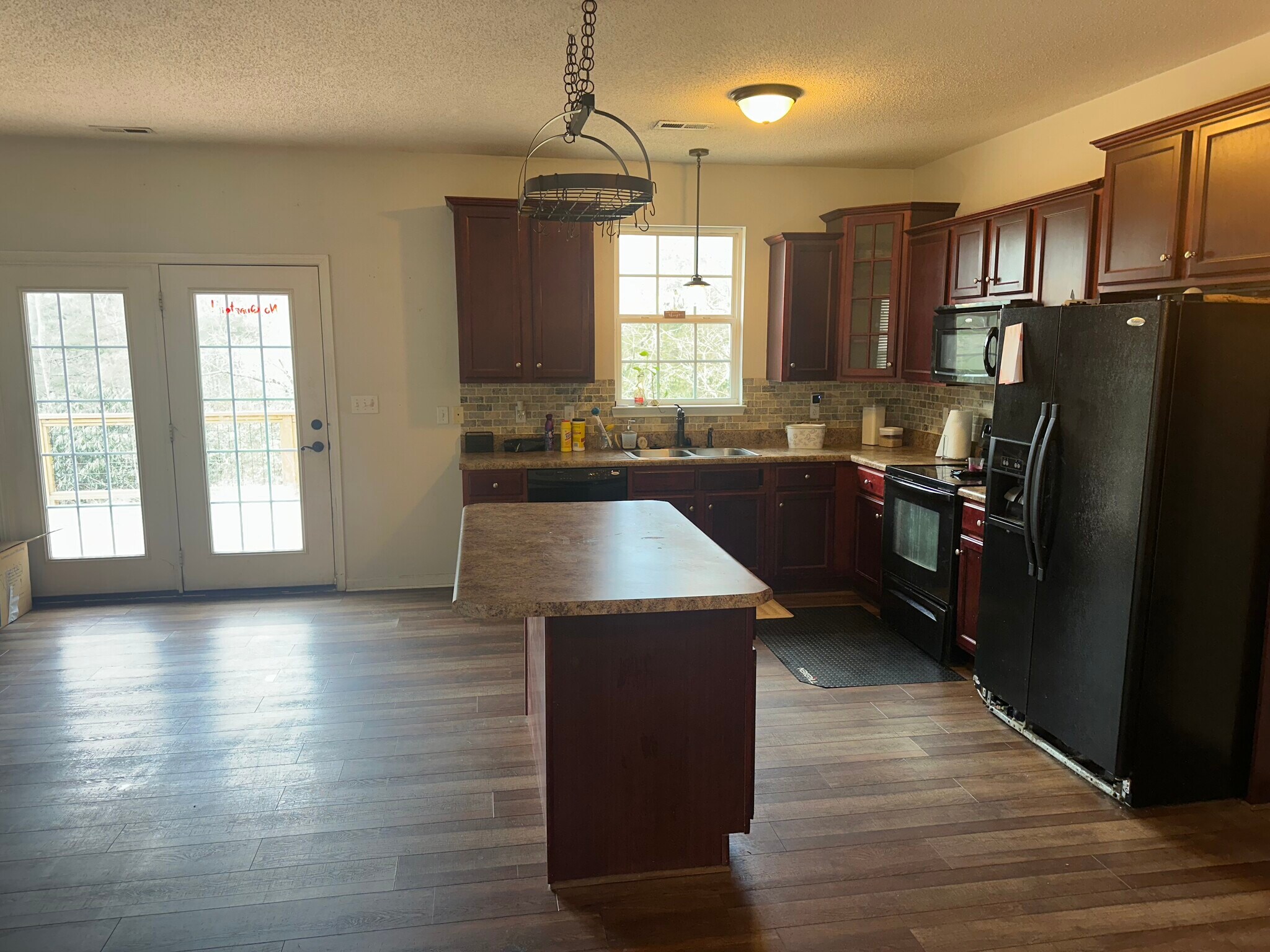 Building Photo - 43 Old Southside Rd