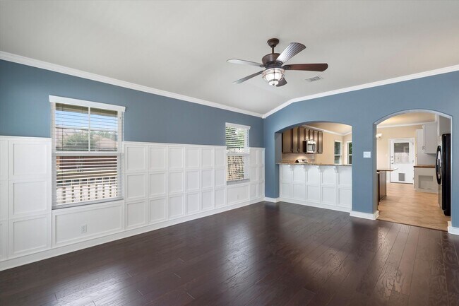 Building Photo - 8600 Harrier Dr