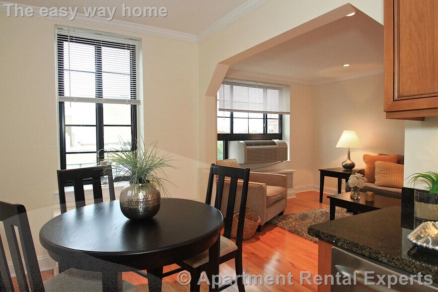 Building Photo - 60 Brattle St