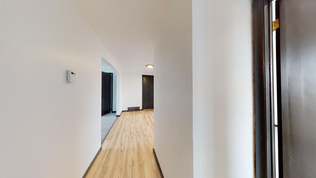 Building Photo - Parma - Ridgewood Lofts - 2 Bedroom - 1 Bath