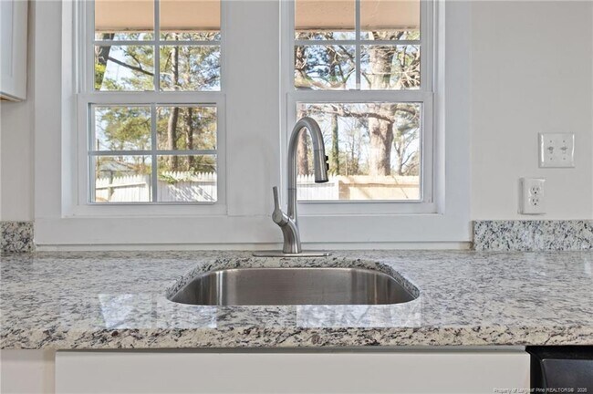 Building Photo - 5109 Higgins St