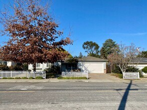 Building Photo - 1052 Clark Ave