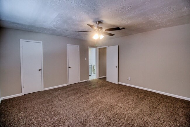 Building Photo - 6393 S Briar Bayou Dr