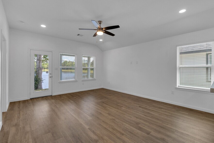 Building Photo - 3461 Sam Houston Rd