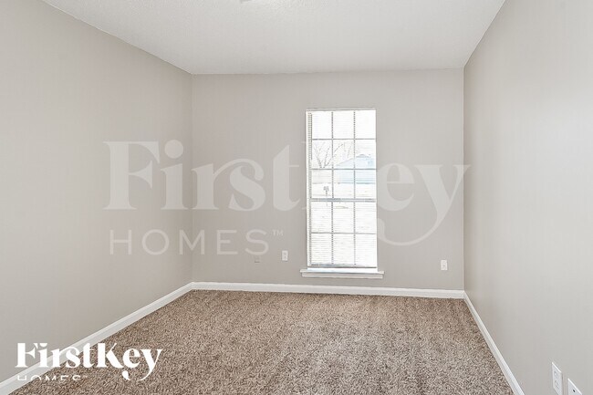 Building Photo - 6702 Valley Park Dr