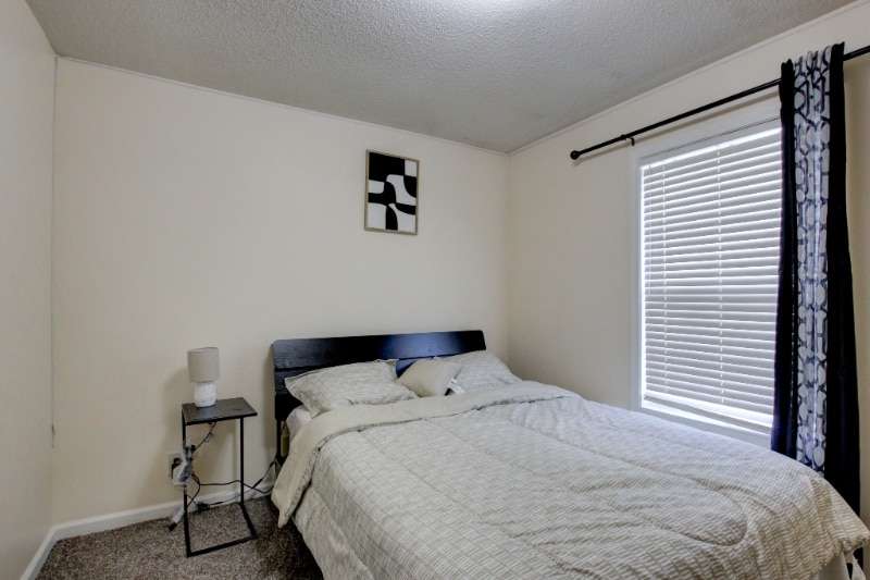 Building Photo - 3409 Summerfield Dr
