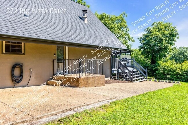 Building Photo - 272 Rio Vista Dr
