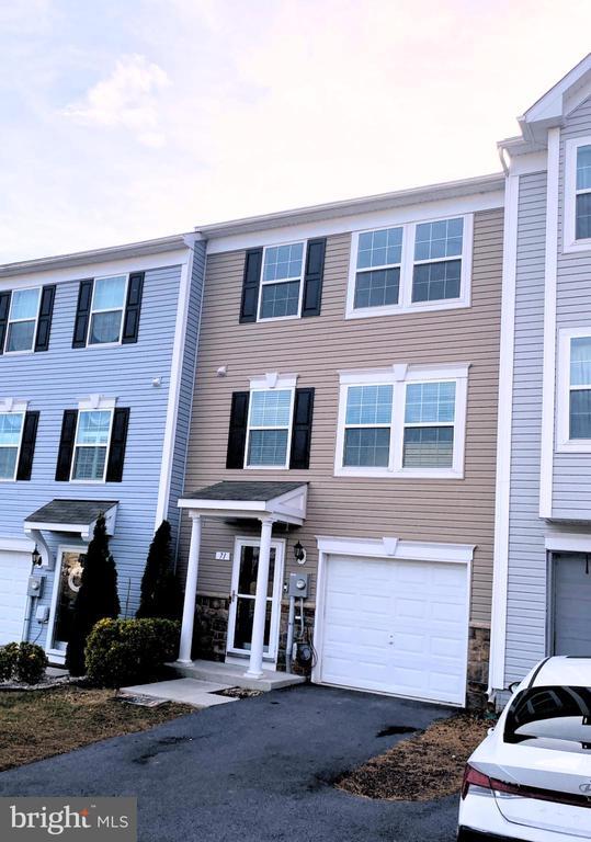 Building Photo - 71 Athens Dr