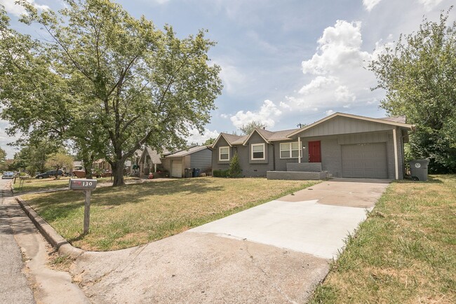 Building Photo - Cute Tulsa Home Coming Soon! 3 bedrooms and 1 bath