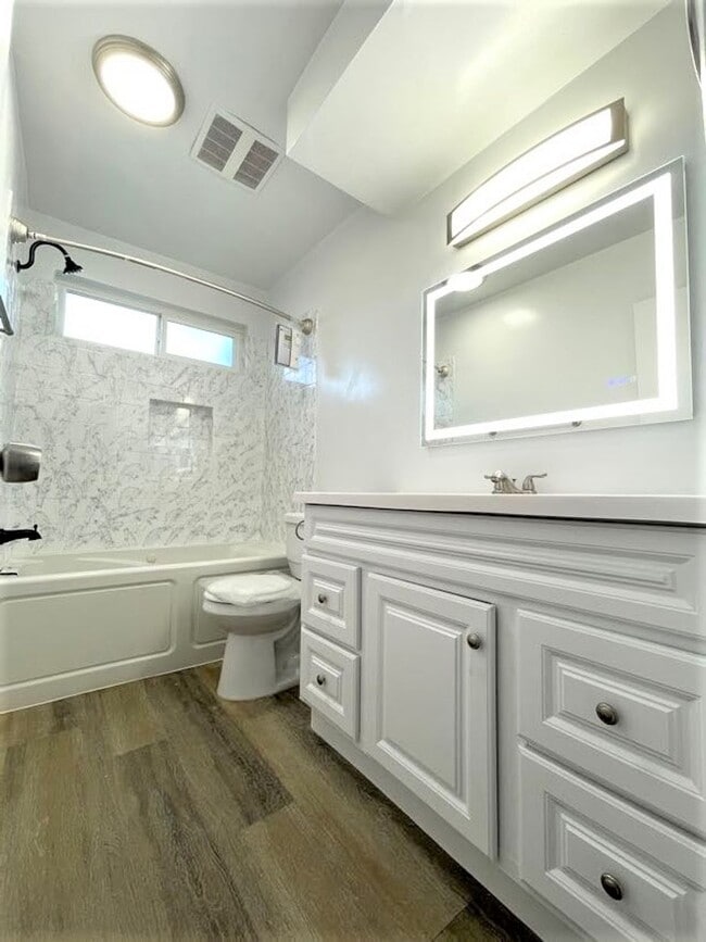 Building Photo - Celebrate the Season With Our December Move-In Special!