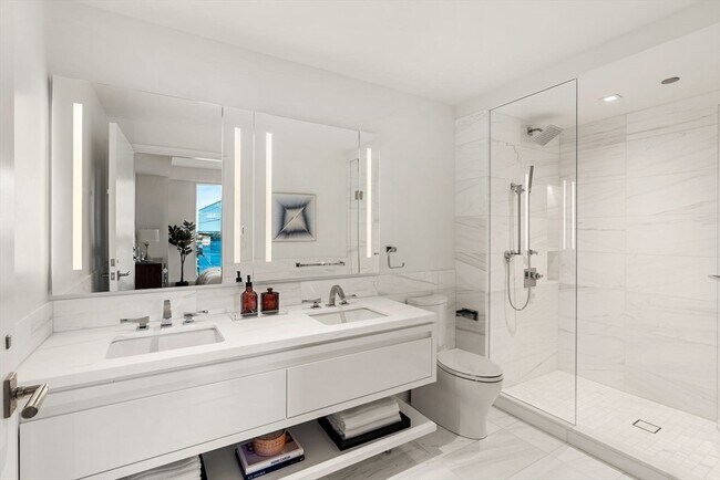 Building Photo - 150 Seaport Blvd