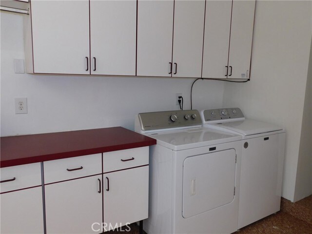 Building Photo - 2414 Sarandi Grande Dr