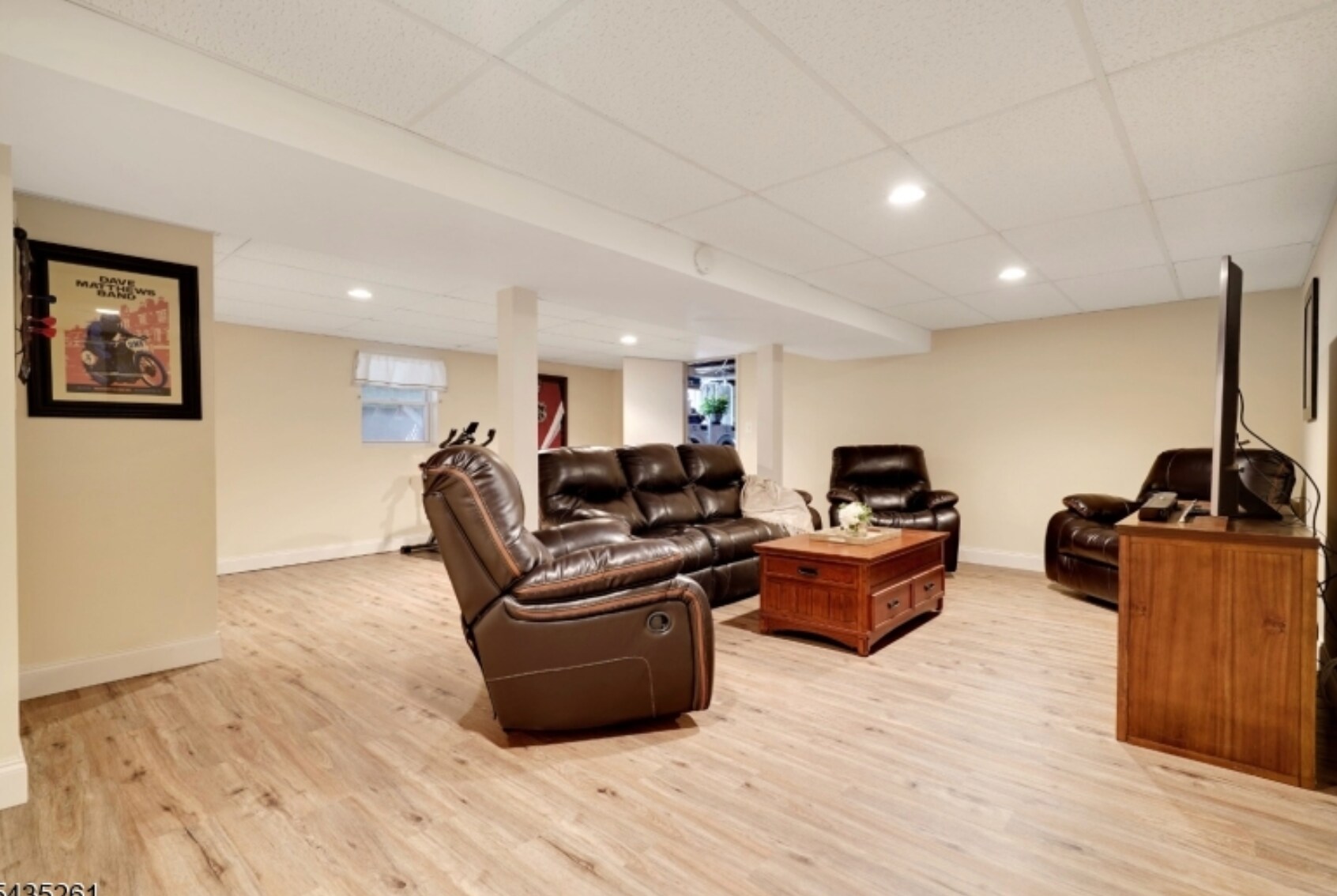 Building Photo - 78 Vones Ln