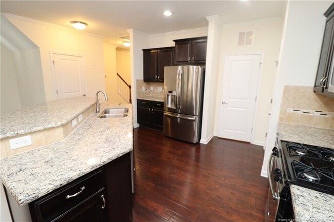 Building Photo - 208 Kylemore Cir