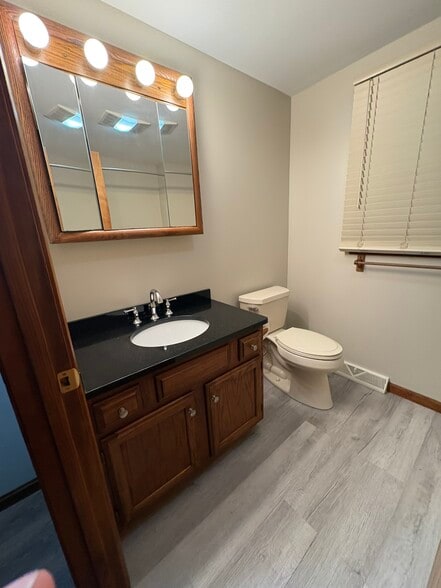 Building Photo - 25 Winspear Rd