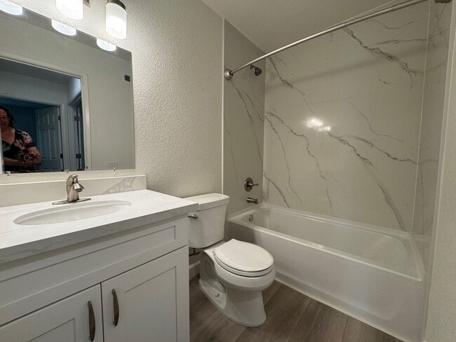 Building Photo - Total remodel - New kitchen, new bathroom, new appliances, new electrical, new paint, new floors