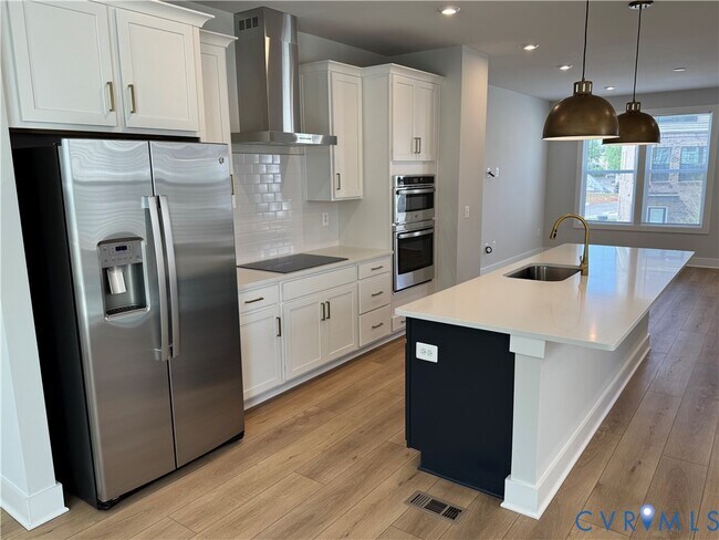 Building Photo - 9479 Pinkman Rd