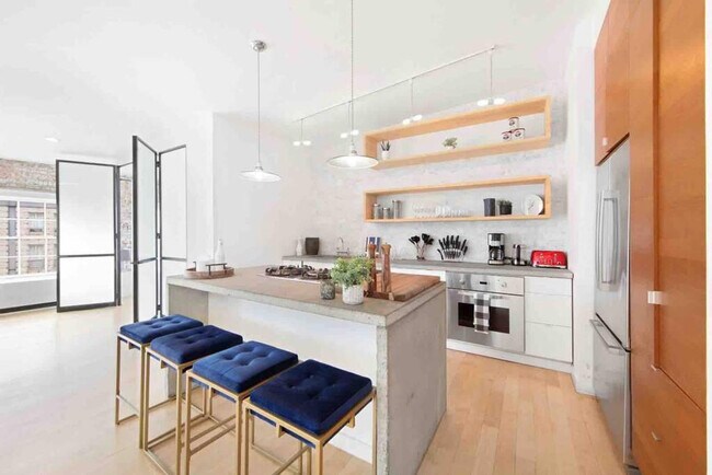 Building Photo - 25 Peck Slip