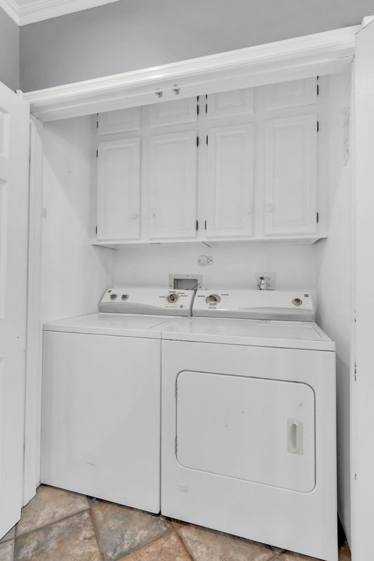 Building Photo - 4220 Los Coyotes Diagonal