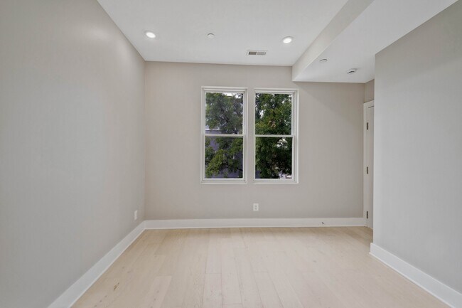 Building Photo - 1638 K St NW