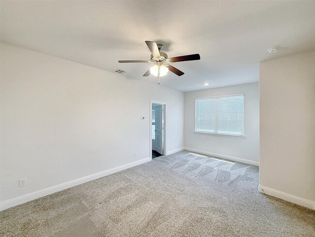 Building Photo - 7001 Windmill St