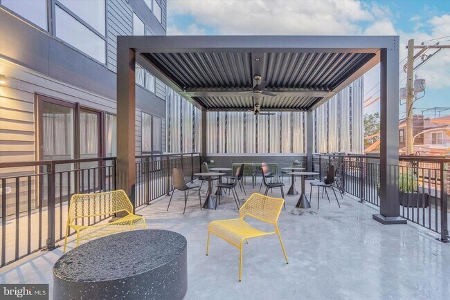 Building Photo - 2636 E York St