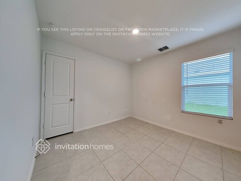 Building Photo - 3032 Wallace Wls Ct