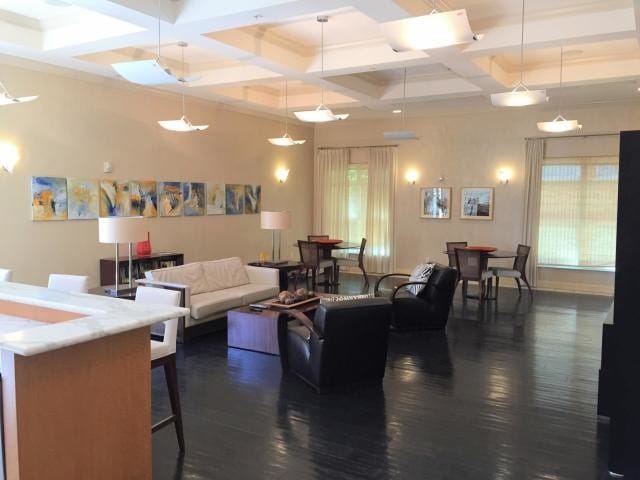 Building Photo - 600 S Dixie Hwy