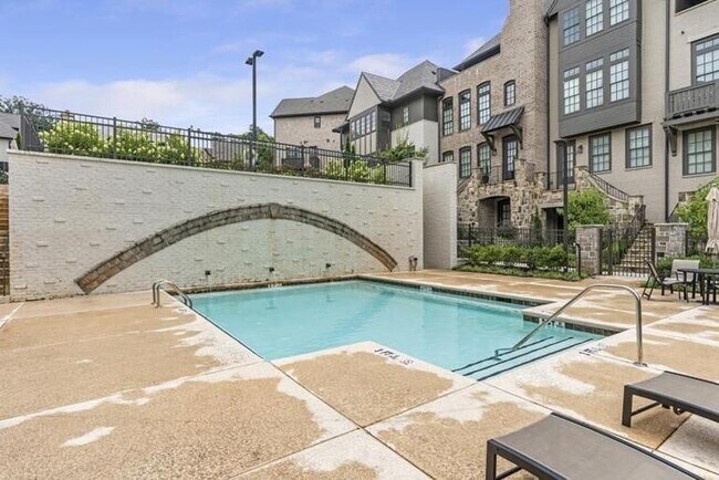 Building Photo - 6667 Prelude Dr