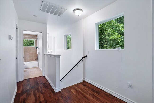 Building Photo - 3407 Banton Rd