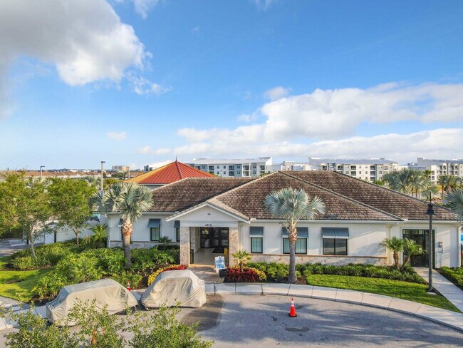 Building Photo - 4784 Clock Tower Dr
