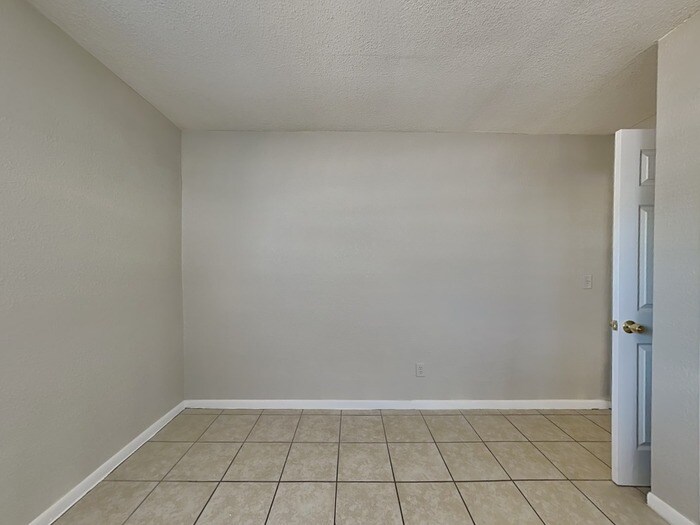 Building Photo - 2779 Frazier St