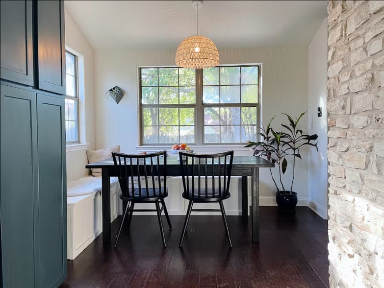 Building Photo - 7018 Crosswood Dr