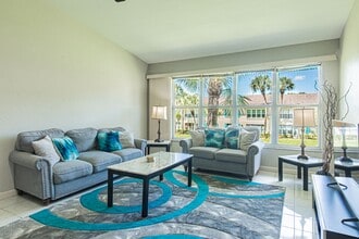 Building Photo - Fully Furnished Naples Condo- Available for Annual Rental Starting April