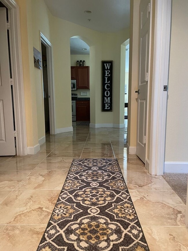 Building Photo - Furnished 3 Bedroom 2 Bath with Garage Punta Gorda Condo