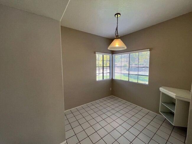 Building Photo - Charming 2nd Floor Condo in Rancho Bernard...