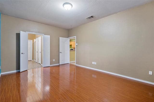 Building Photo - 6208 Claire Dr