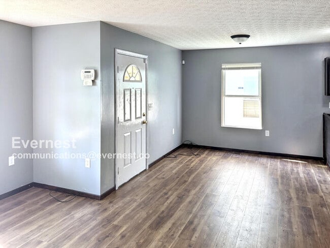 Building Photo - 137 N Guilford Ave