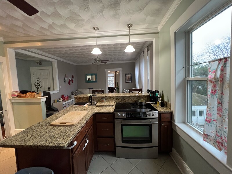 Building Photo - 23 Bedlow Ave