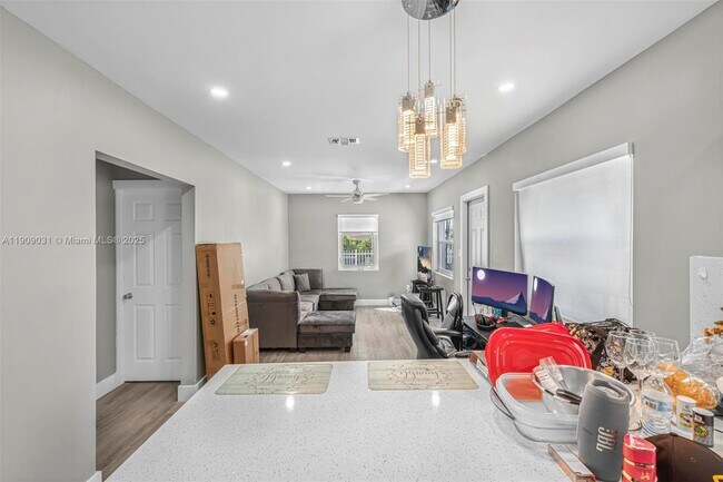 Building Photo - 3705 NW 35th Ave