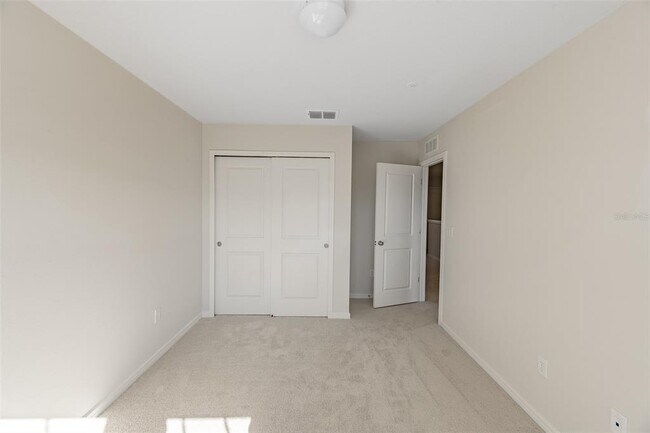 Building Photo - 10425 Folly Bch Rd