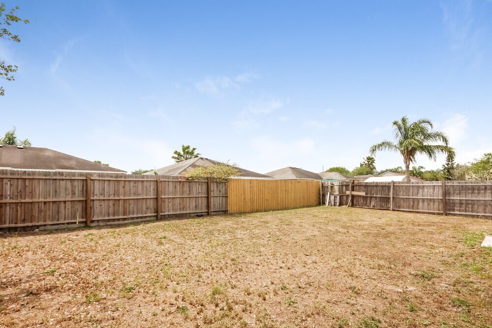 Building Photo - 1515 Birchstone Ave