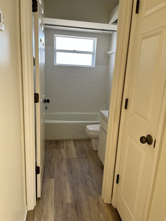 Building Photo - 4993 Reagen Way