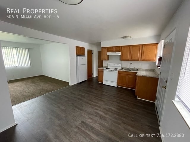 Building Photo - 506 N Miami Ave