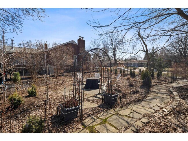 Building Photo - 2721 29th Ave NE