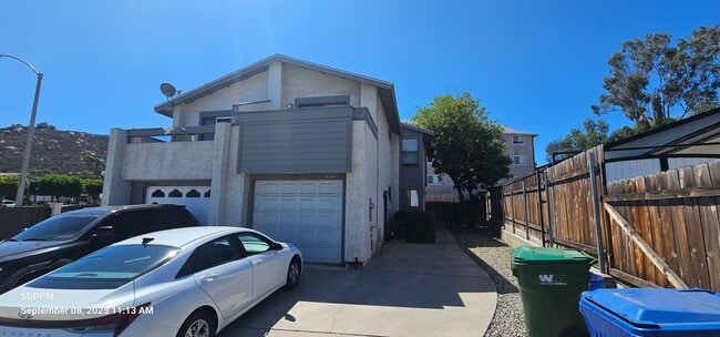 Primary Photo - EL CAJON - Nice 3 Bedroom 2.5 Bath Townhou...