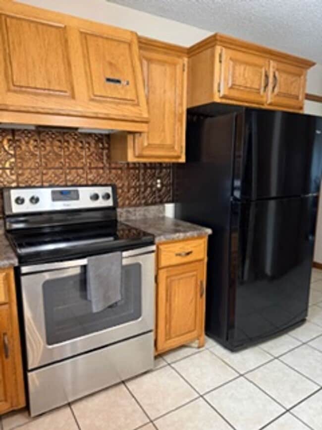 Building Photo - Beautiful county setting